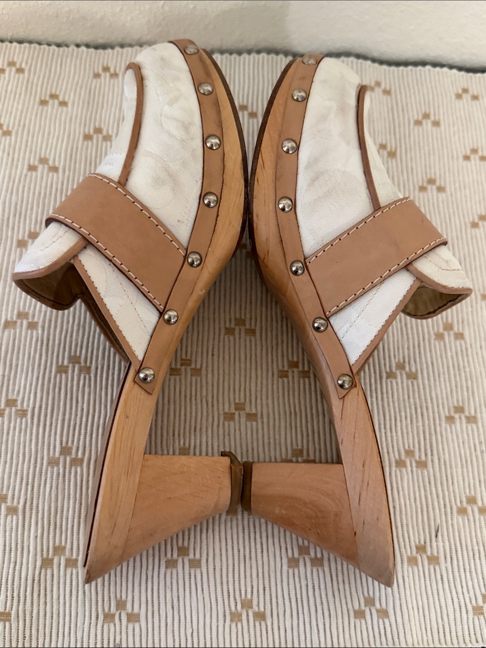 Coach Raina Signature Jacquard Wooden Clogs Mules Tan White Size 7 - Picture 10 of 14